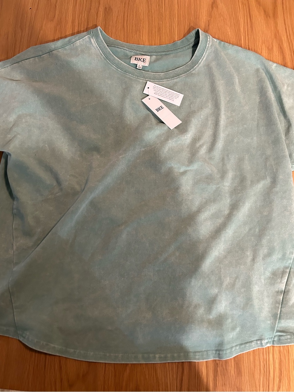 Buckle BKE Washed T-Shirt Color Malachite Green Size Large NWT - Picture 3 of 11